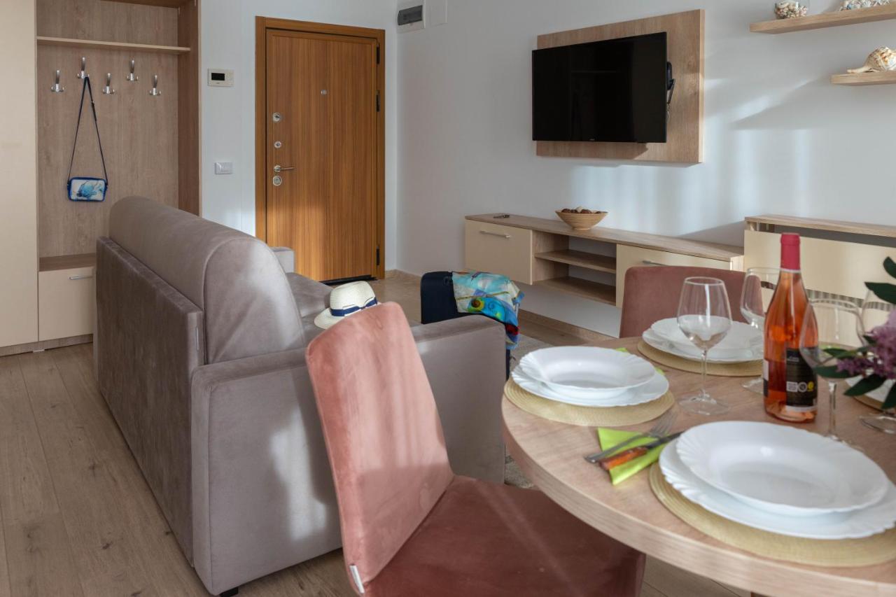 Apartament Le Bonheur 마마이아 외부 사진