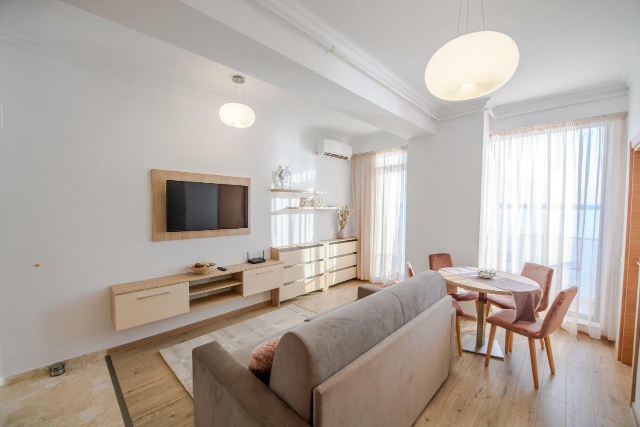 Apartament Le Bonheur 마마이아 외부 사진